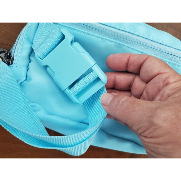 AeroLoft Anywhere Belt Bag For Him or Her Shoulder or Waist Zippered Travel Bag - Picture 6 of 10